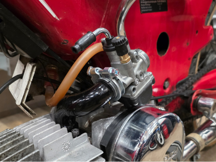 Manifold for Dellorto PHBG / Polini CP spigot 21mm sideways angled model