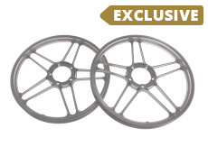 17 inch Grimeca 5 star wheel 17x1.35 Puch Maxi powder coated silver set