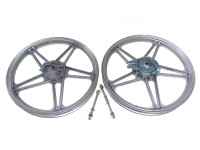 17 inch Bernardi Mozzi style 17x1.60 wheel set silver grey