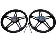 17 inch Bernardi Mozzi style 17x1.60 wheel set black