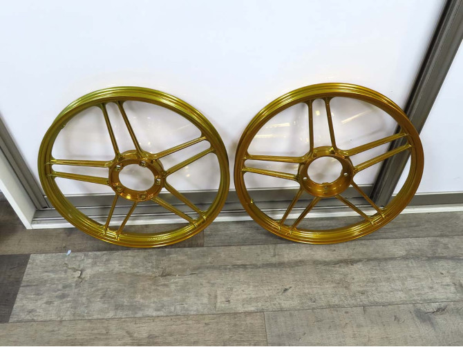 17" Grimeca 5 star wheel 17x1.35 Puch Maxi candy gold set product