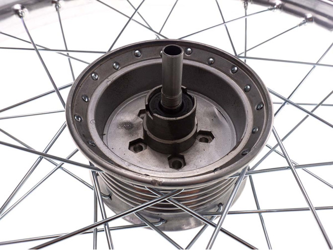 19 Zoll Speichenrad Puch MV VS MS Hintenrad Chrom A-Qualität product