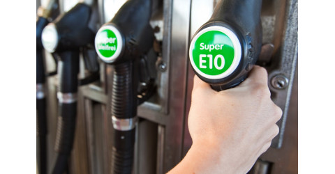 Ethanol in E10 brandstof, wat betekent dat voor mijn Puch?