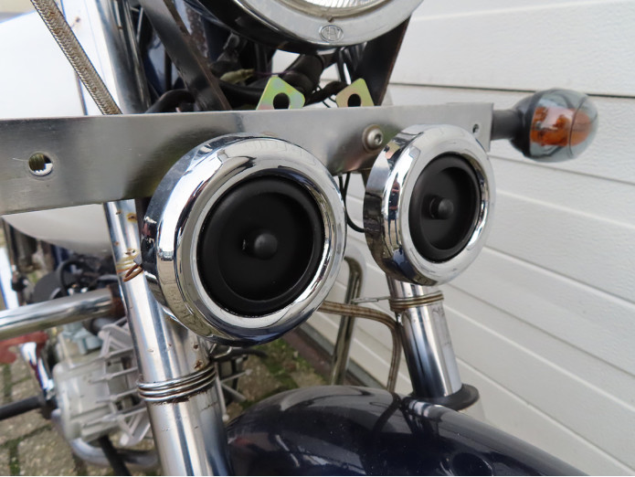 Claxon chroom rand schroefversie 76mm 