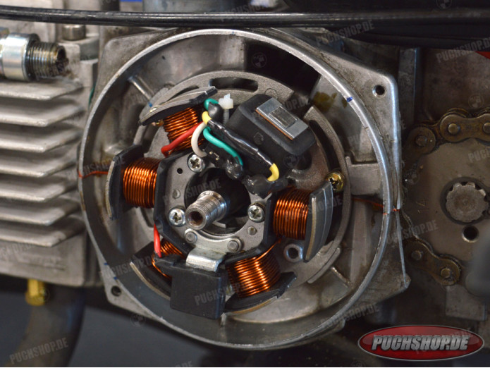 Ignition Kokusan right turning 6V universal Puch
