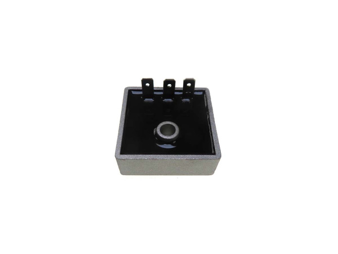 Spannungsregler 12 volt 3-Polig AC