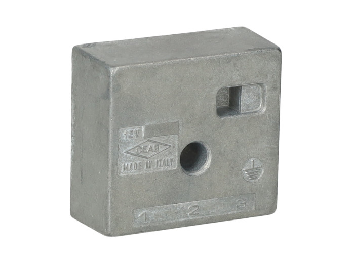 Spanningsregelaar 12 volt 3-polig AC NTS