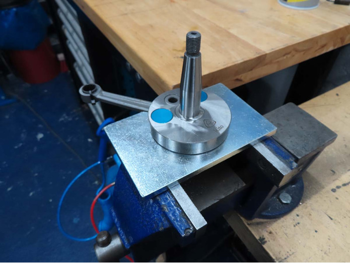 Crankshaft support plate Puch / universal