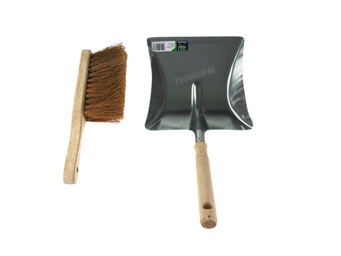 Dustpan and brush set