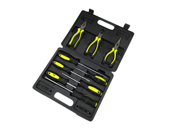 Screwdriver, pliers and bits tool set 23-pieces product