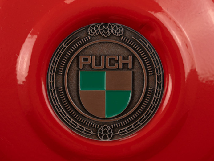 Flywheel cover Puch Maxi E50 / Z50 / ZA50 fire red with RealMetal emblem (of your choice)