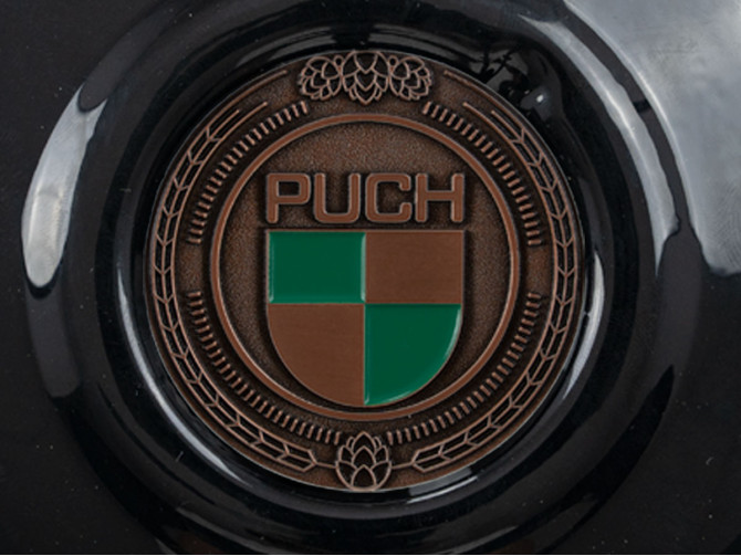 Polraddeckel Puch Maxi E50 / Z50 / ZA50 Glanz Schwarz mit RealMetal Emblem (nach Wahl) product