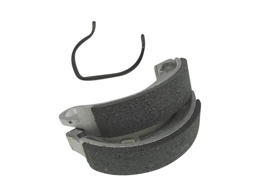 Puch Maxi brake shoes 80x18 Brenta 01241 front/rear drum brake pads | PA 25 /S/DX Camino bygget 1984-1985 | Honda | Modeller | ZS2Radteile Norge – reservedeler & tuning for scootere og motorsykler Puch Maxi brake shoes 80x18 Brenta 01241 front/rear drum brake pads | PA 25 /S/DX Camino bygget 1984-1985 | Honda | Modeller | ZS2Radteile Norge – reservedeler & tuning for scootere og motorsykler