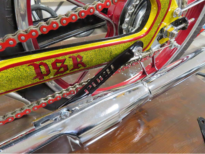 Uitlaatbeugel Puch Maxi N / K RVS met Puch tekst glans zwart 