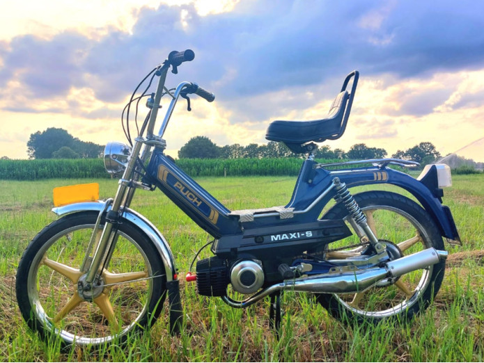 Taillight Puch Maxi / Pearly style big model LED brake light