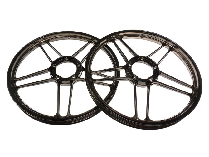 17 inch Grimeca 5 star wheel 17x1.35 Puch Maxi *Exclusive* black chrome (set) product