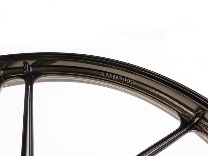 17 Zoll Grimeca Gussrad 17x1.35 Puch Maxi Black Chrom Satz