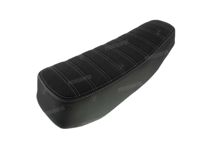 Buddyseat Puch Maxi zwart custom carbon tuck roll stiksels