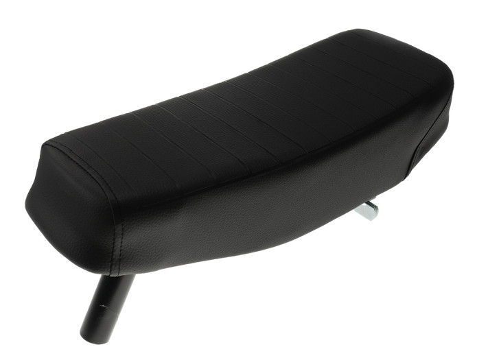 Buddyseat Puch Maxi S custom met gestikt Puch logo 