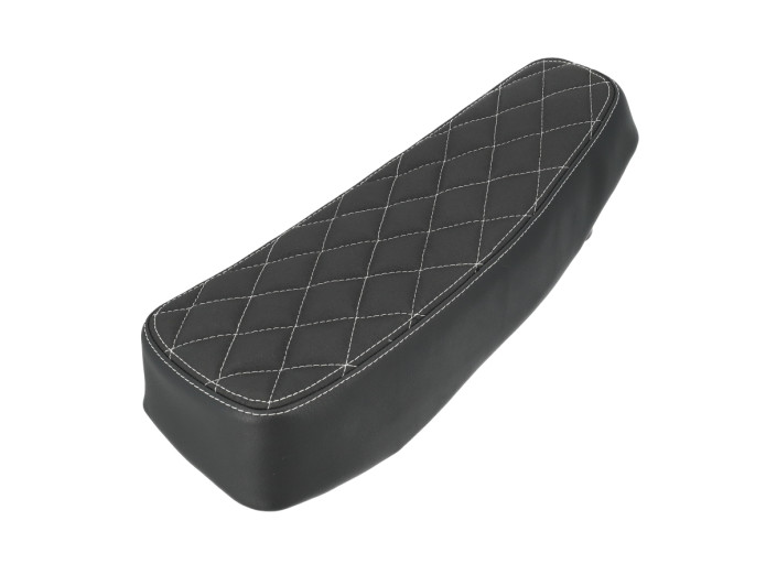 Buddyseat Puch Maxi S custom with white diamond stitching 
