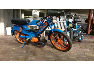 PUCH MAXI GULF CAFERACER