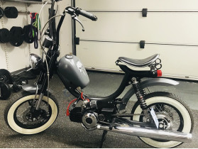's Puch AX40. (City)