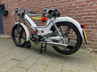Maxi s